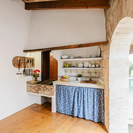 Calvario Townhouse By Rentavillamallorca