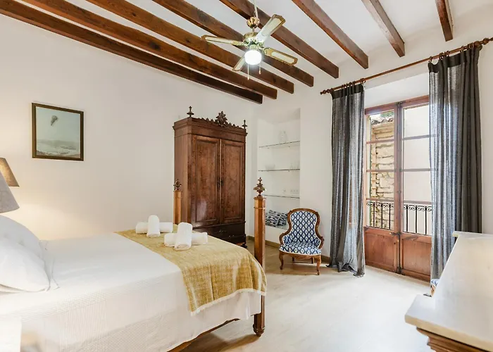 Calvario Townhouse *