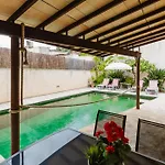 度假居 Calvario Townhouse 波连斯萨