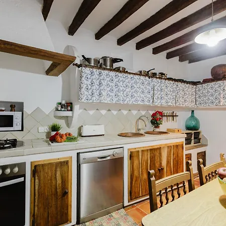Calvario Townhouse By Rentavillamallorca Semesterbostad Pollença