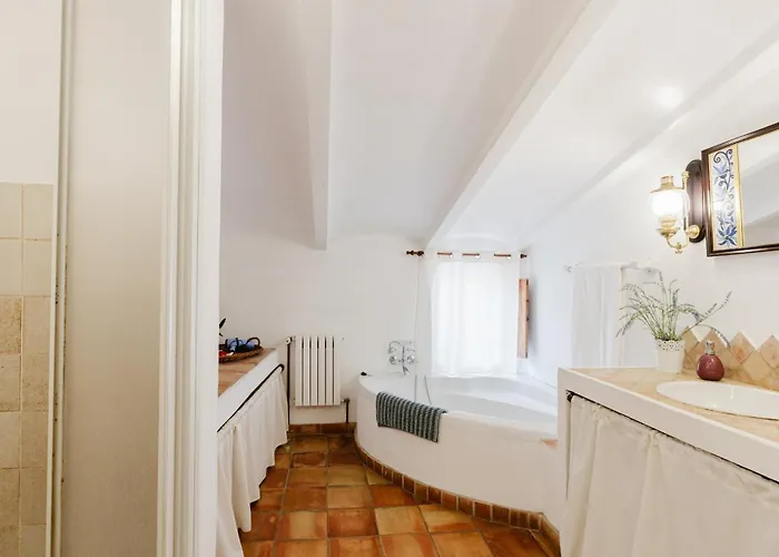 Calvario Townhouse *