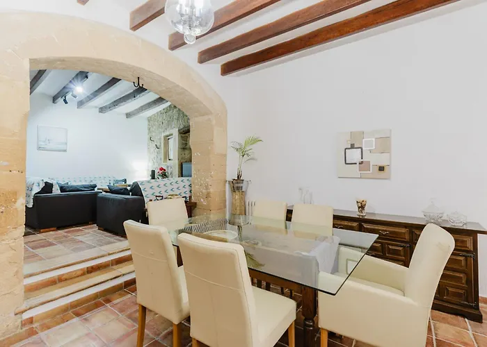 Calvario Townhouse *